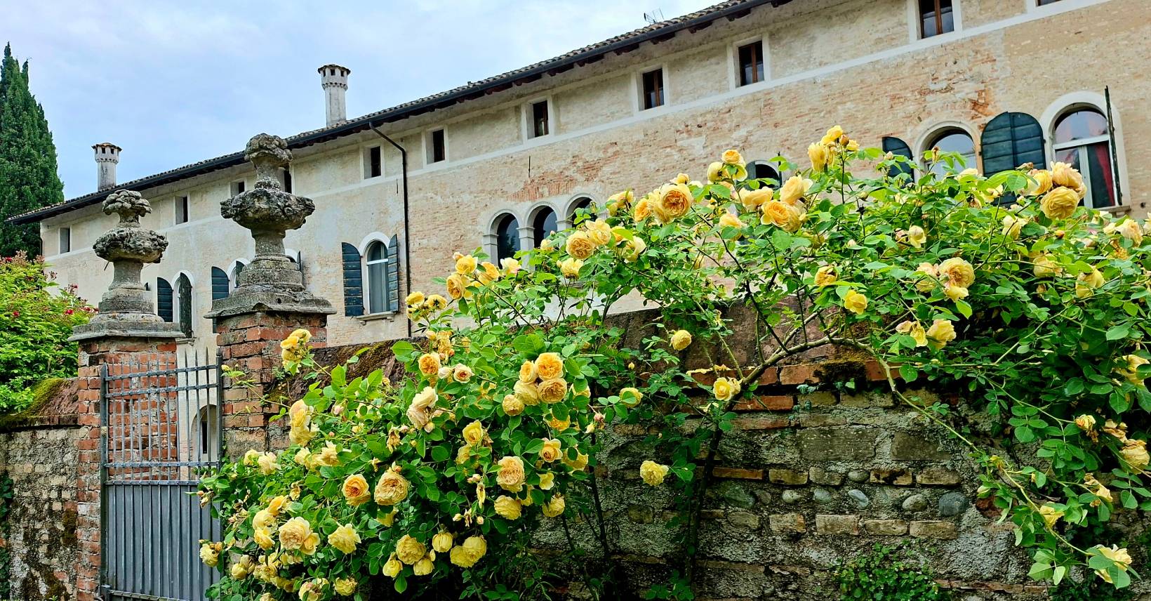 Вид на Palazzo del Capitano в Кордовадо